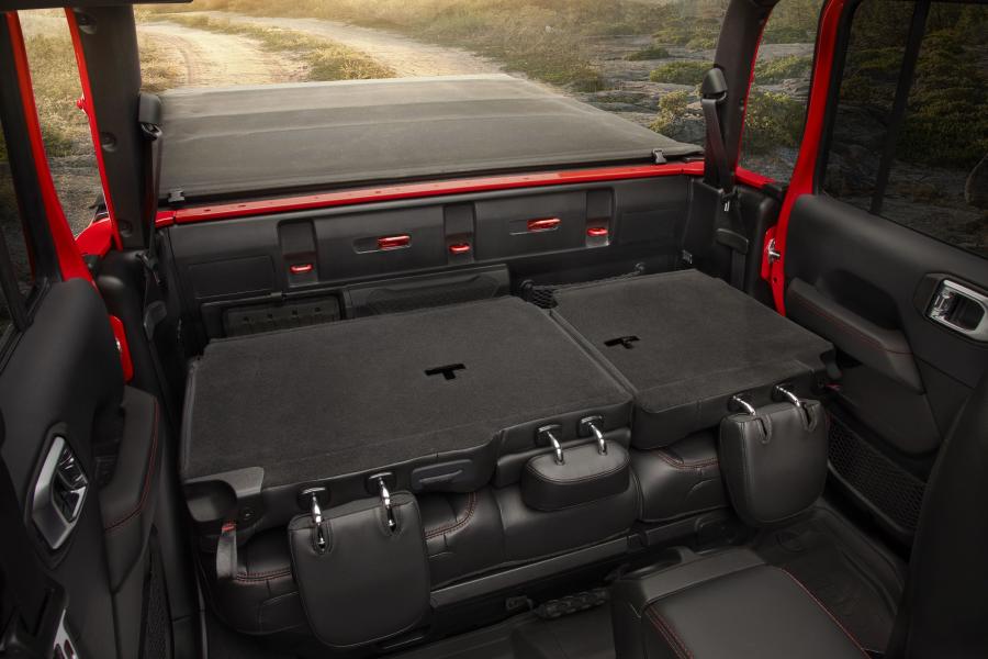 Интерьер Jeep Gladiator Rubicon (JT) 2019 года  (NA) (фото 29 из 42)